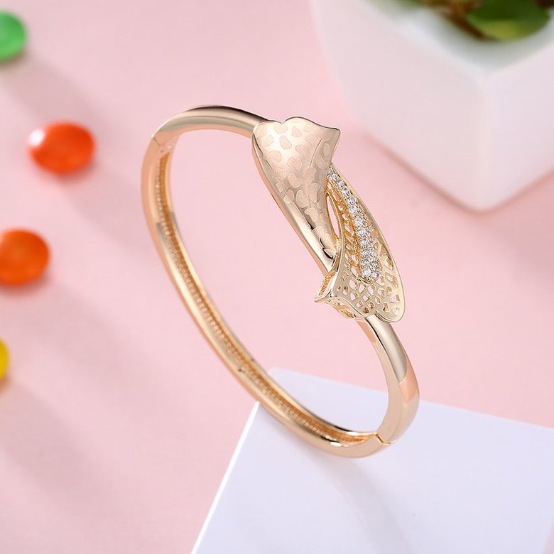 Wholesale Champagne Gold Trendy CZ Bangle TGGPBL049 1