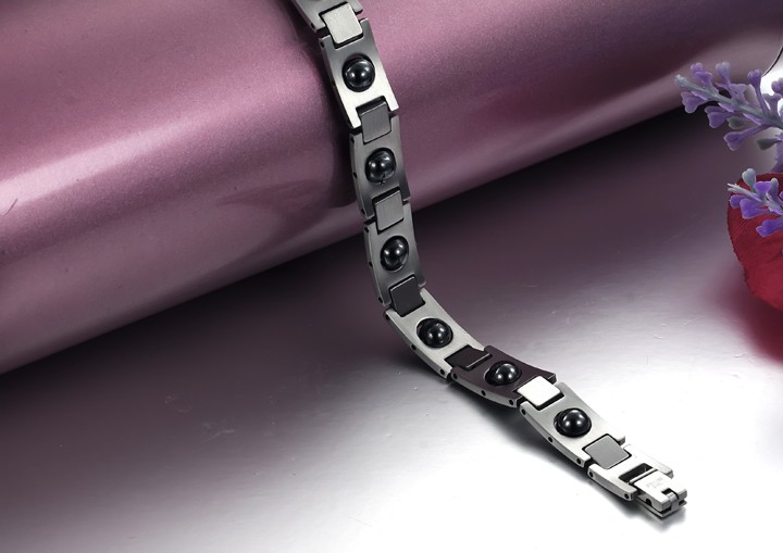Wholesale Hot sale stainless steel magnetic bracelet TGSMB047 2