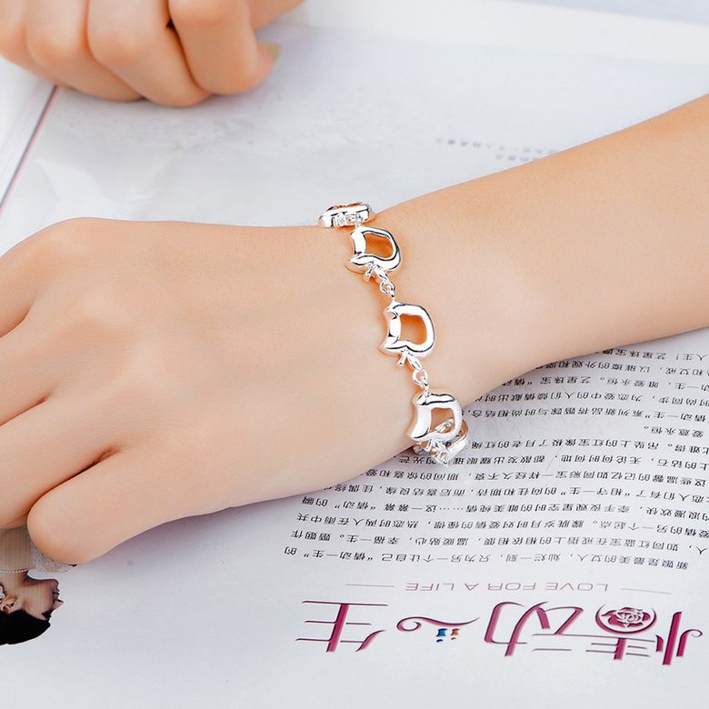 Wholesale Trendy Silver Plant Apple Bracelet TGSPB271 3