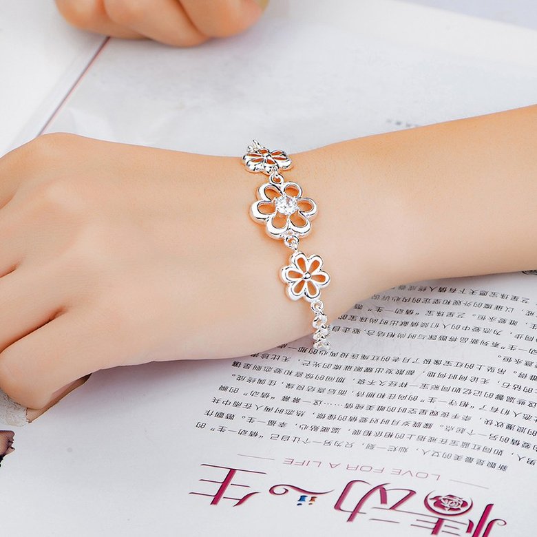 Wholesale Trendy Silver Plant White CZ Bracelet TGSPB277 3