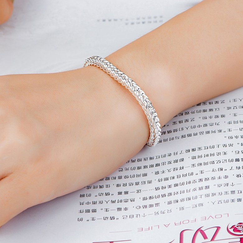 Wholesale Round Fashion Silver Bracelet TGSPB297 2