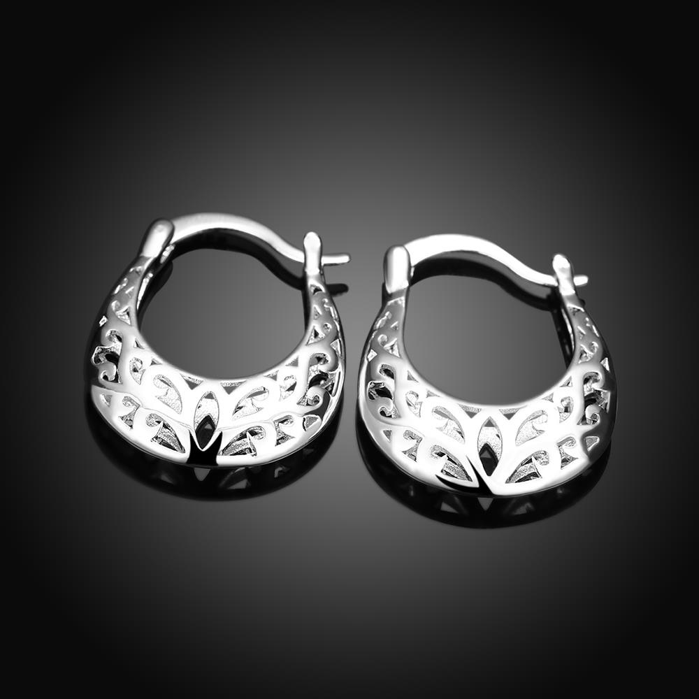 Wholesale Trendy Silver Geometric Clip Earring Classic U shape Hollow Flower Earrings Charm Women Party Gift Fashion Engagement Jewelry TGCLE037 1