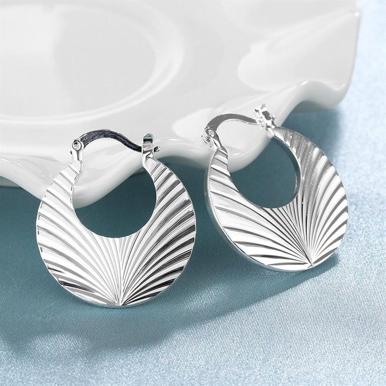Wholesale Hot Sale Earing Newest Elegant Luxurious Color Fan Shape silver shape Earrings For Women Bridal Wedding jewelry TGCLE063 2