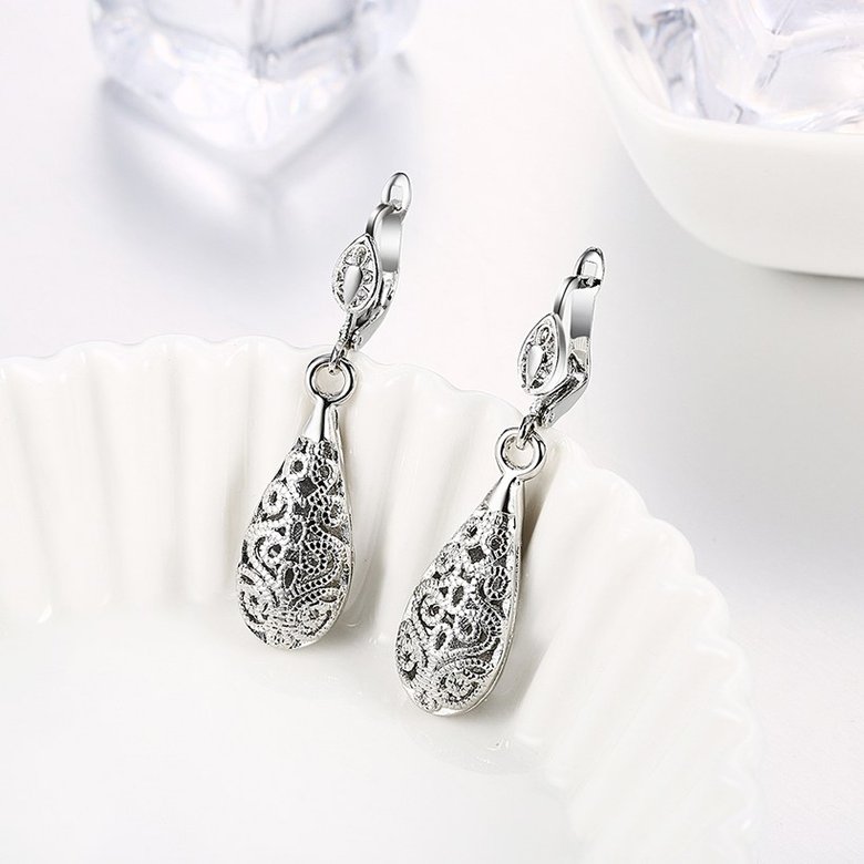 Wholesale Trendy New Unique Long Earrings Women Wedding Fine Cute Fine Jewelry Platinum Hollow Carving Vintage Tip Dangle Earrings TGGPDE103 2