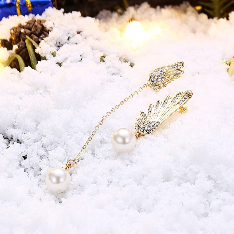 Wholesale Classic Gold Christmas Wing Stud Earring Fashion Ladies Simple Asymmetric Angel Wings Pearls Drop woman Earrings TGGPE282 3