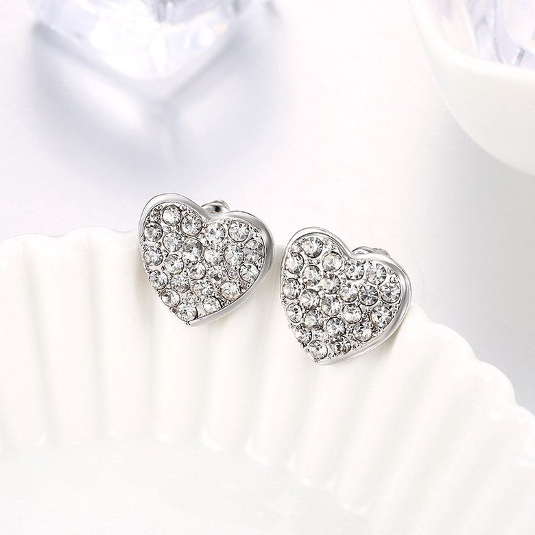 Wholesale Trendy Platinum Heart shape Stud Earring classic sparkling crystal Cubic Zircon Earrings high Quality jewelry wholesale TGGPE115 1