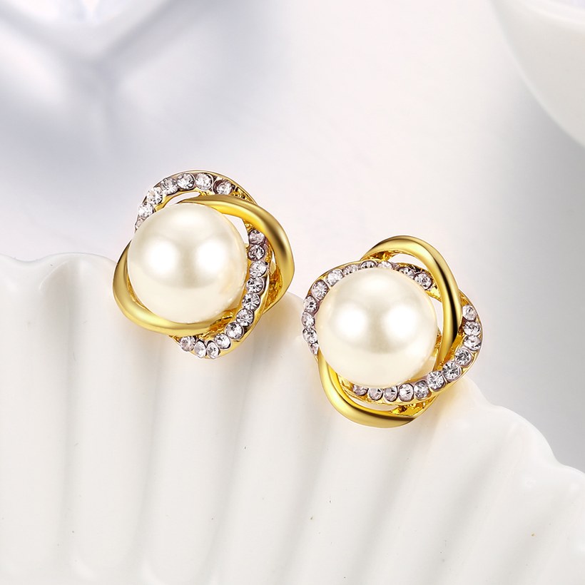 Wholesale jewelry from China Classic 24K Gold Stud Earring pearl petal earrings temperament female jewelry TGGPE050 3