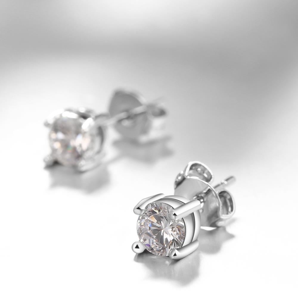 Wholesale Classic Platinum Round CZ Stud Earring Fashion Silver Color Jewelry Vintage Stud Earrings For Women TGGPE250 3