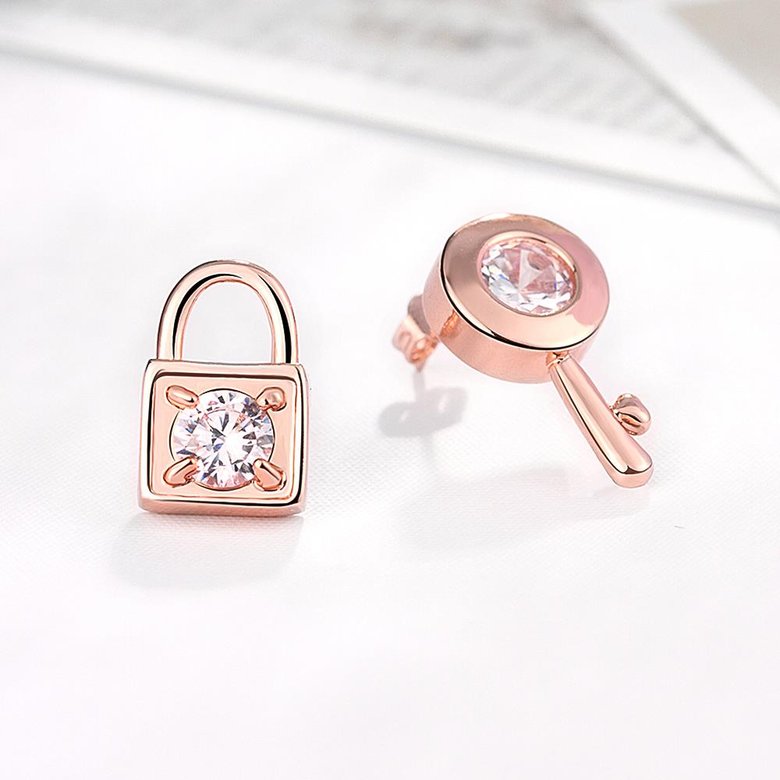 Wholesale Trendy Delicate Inlaid Zircon Key Lock Asymmetric Earring For Women rose gold Accessories Luxury Earring Jewelry Gift  TGGPE284 3