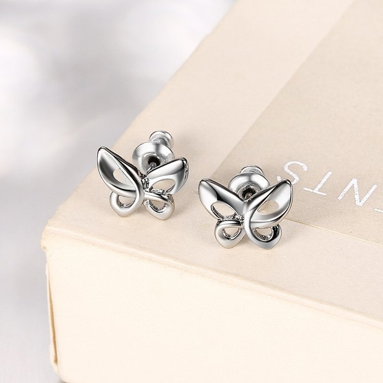 Wholesale fashion jewelry China Sweet Insect Butterfly Screw Platinum Stud Earrings For Women Children Mini Minimalist Jewelry TGGPE369 2