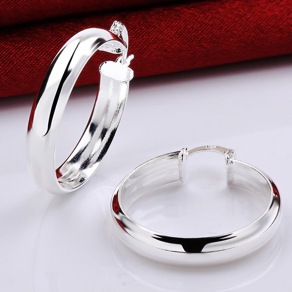 Wholesale Hot Sale Silver plated Simple  round Shaped Hoop Earrings For Women fashion Jewelry China Wedding Accessories  TGHE033 1