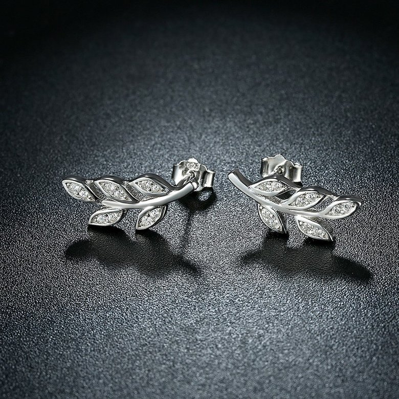 Wholesale New Arrival 925 Sterling Sliver Small olive Leaves Stud Earrings Zirconia Cute Simple Fashion For Women Lady Gift Trendy TGSLE230 2