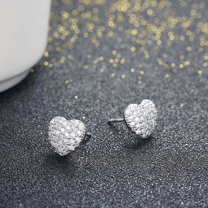 Wholesale jewelry China Girls Cute Heart Stud Earrings White Gold Filled Brilliant White Zircon Austrian Crystal earrings TGSLE202 2