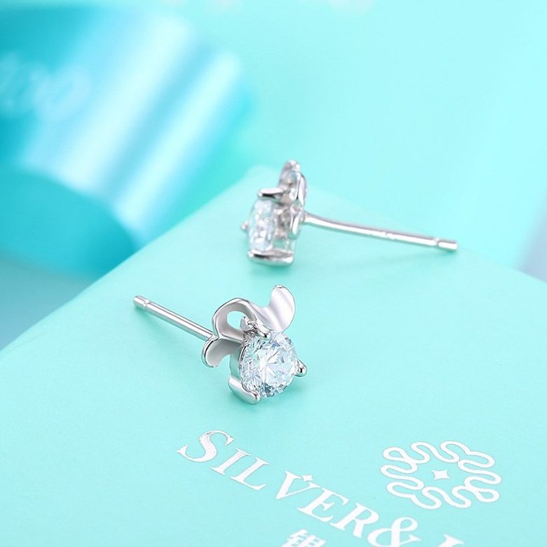 Wholesale Fashion romantic 925 Sterling Silver Stud Earrings High Quality Woman Fashion Jewelry cute shiny Zircon Hot Sale Earrings TGSLE010 2