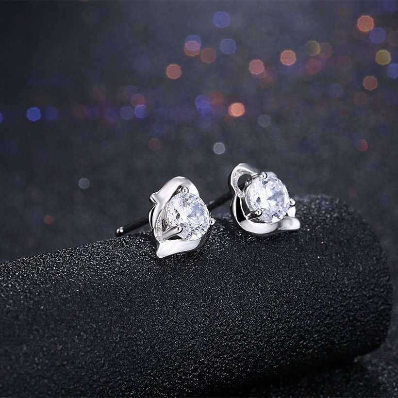 Wholesale Hot wholesale jewelry China Fashion romantic 925 Sterling Silver Stud Earrings High Quality cute shiny Zircon Earrings TGSLE028 1
