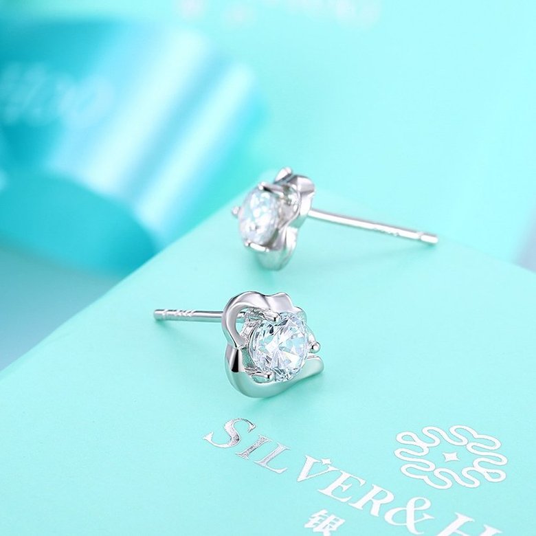 Wholesale Hot wholesale jewelry China Fashion romantic 925 Sterling Silver Stud Earrings High Quality cute shiny Zircon Earrings TGSLE028 2