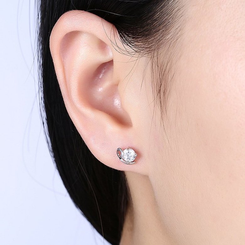 Wholesale Fashion romantic 925 Sterling Silver Stud Earrings High Quality Woman Fashion Jewelry cute shiny Zircon Hot Sale Earrings TGSLE032 0