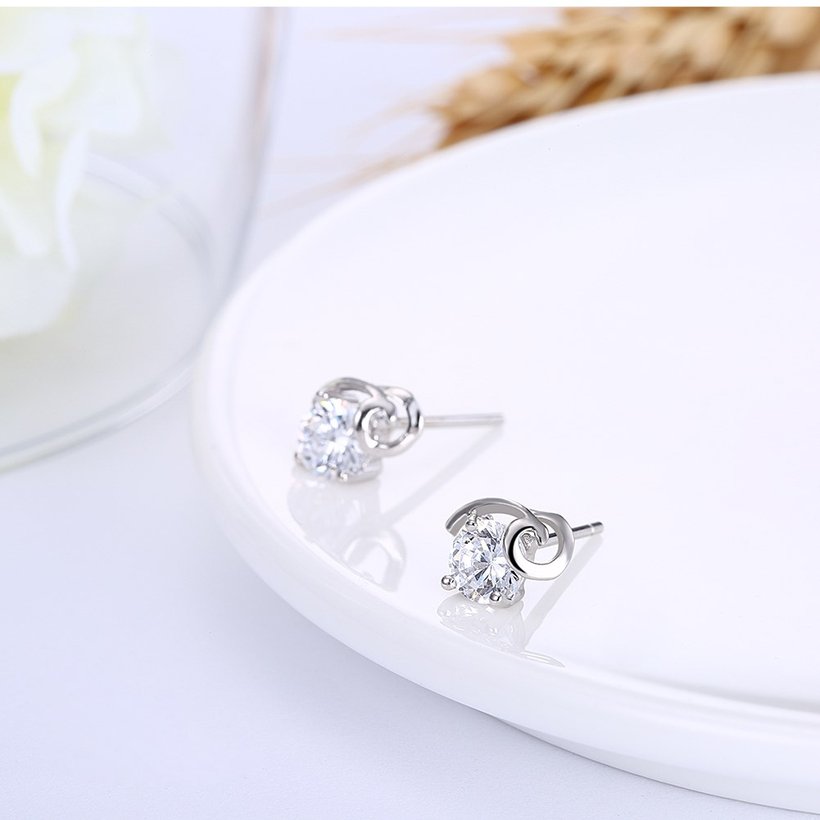 Wholesale Fashion romantic 925 Sterling Silver Stud Earrings High Quality Woman Fashion Jewelry cute shiny Zircon Hot Sale Earrings TGSLE032 3