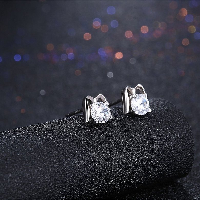 Wholesale Hot wholesale jewelry new style romantic 925 Sterling Silver Stud Earrings High Quality Woman Jewelry cute shiny Zircon Earrings TGSLE042 1