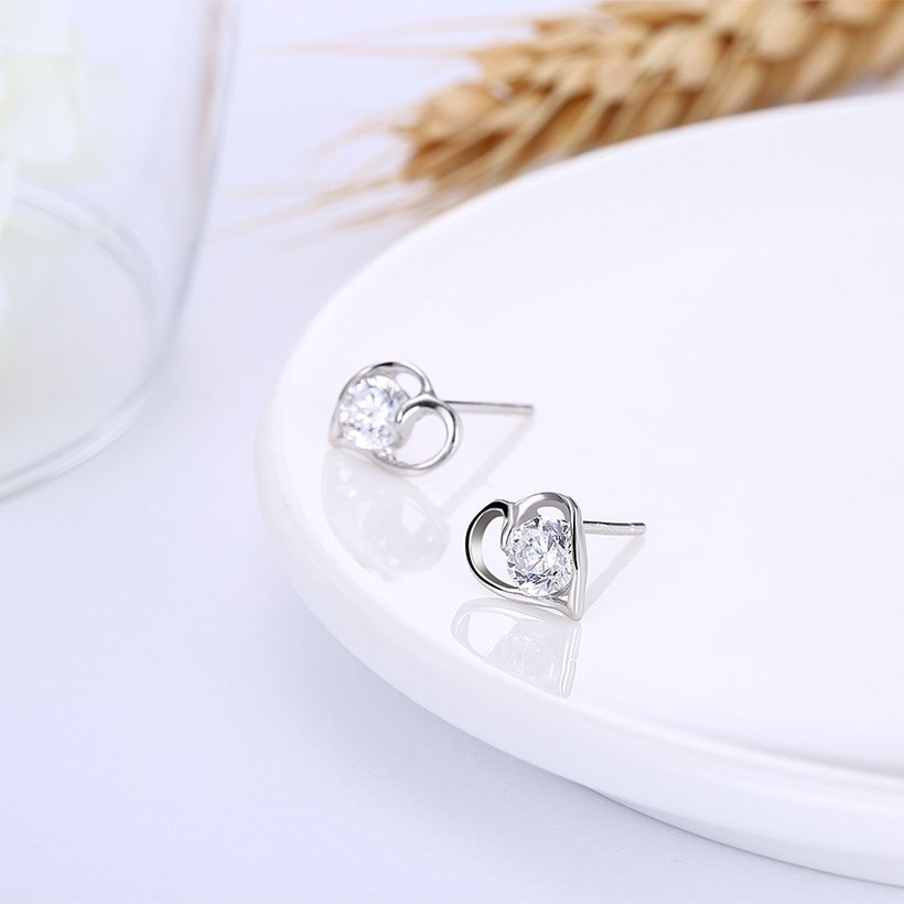 Wholesale Hot wholesale jewelry Fashion romantic 925 Sterling Silver Stud Earrings High Quality Woman Jewelry cute shiny Zircon Earrings TGSLE044 3