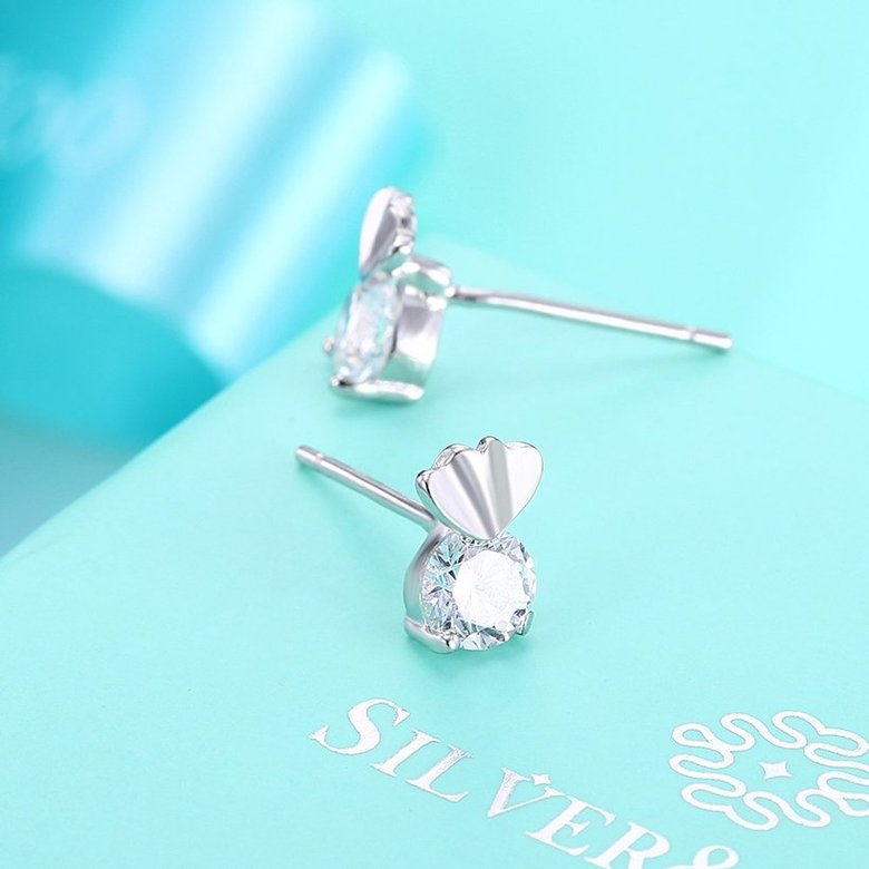 Wholesale Fashion Creative Female Small Stud Earrings 925 Sterling Silver delicate shinny Crystal Earrings Wedding party jewelry wholesale TGSLE062 2