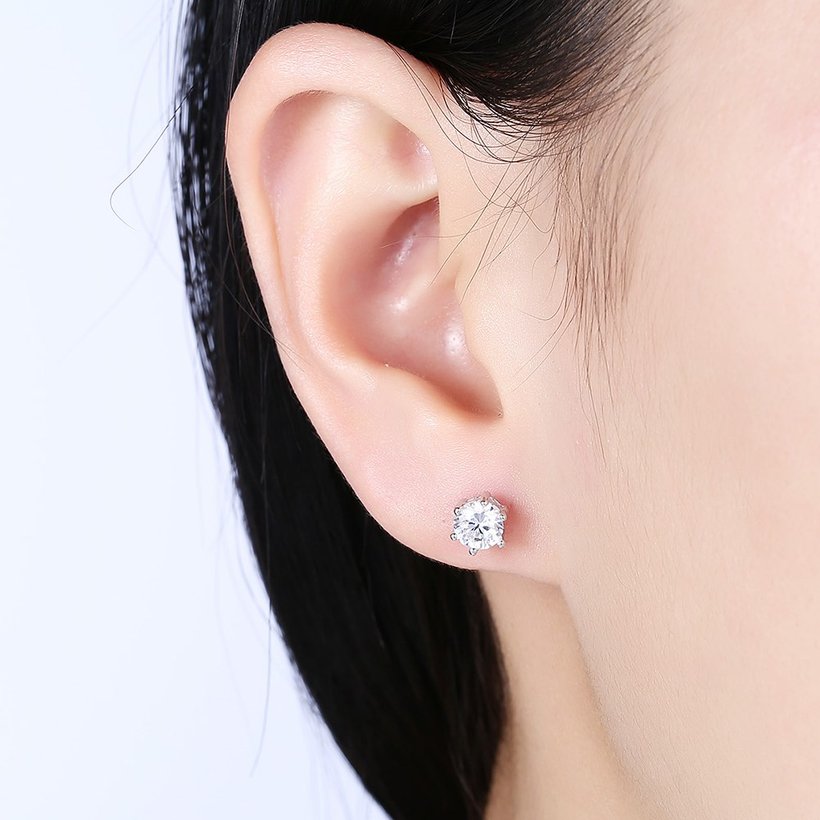 Wholesale Fashion Creative Female Small Stud Earrings 925 Sterling Silver delicate shinny Crystal Earrings Wedding party jewelry wholesale TGSLE072 0