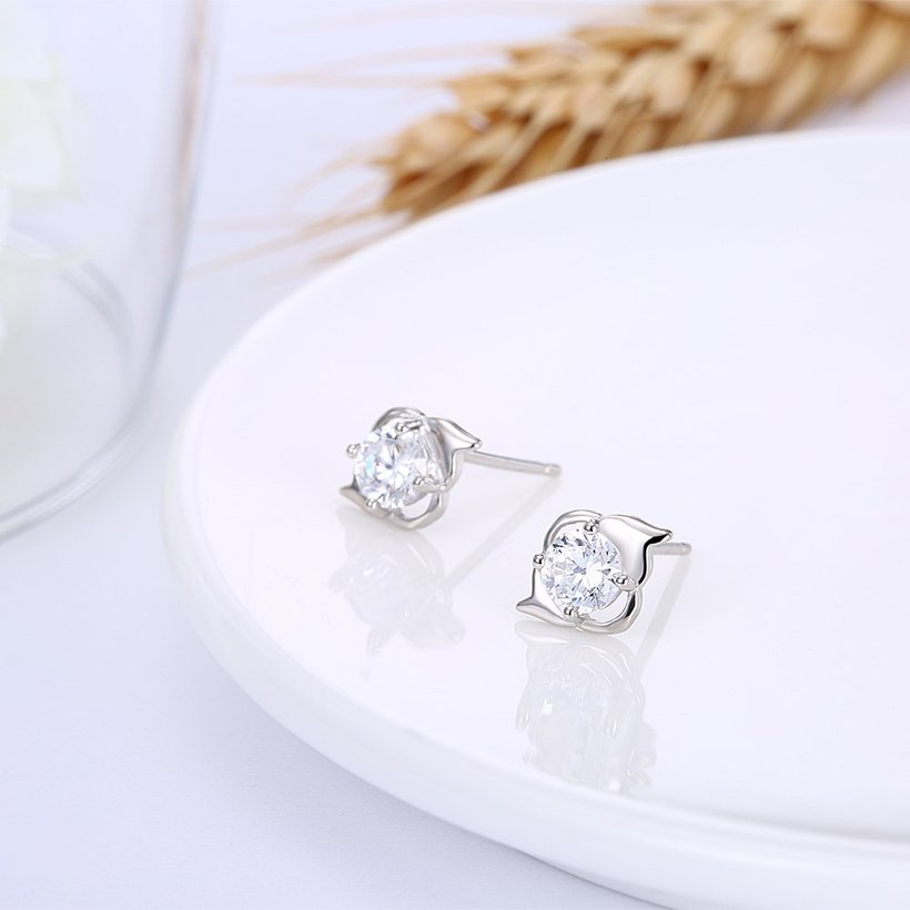 Wholesale Trendy Creative Female Small Stud Earrings 925 Sterling Silver delicate shinny Crystal Earrings Wedding party jewelry wholesale TGSLE081 3