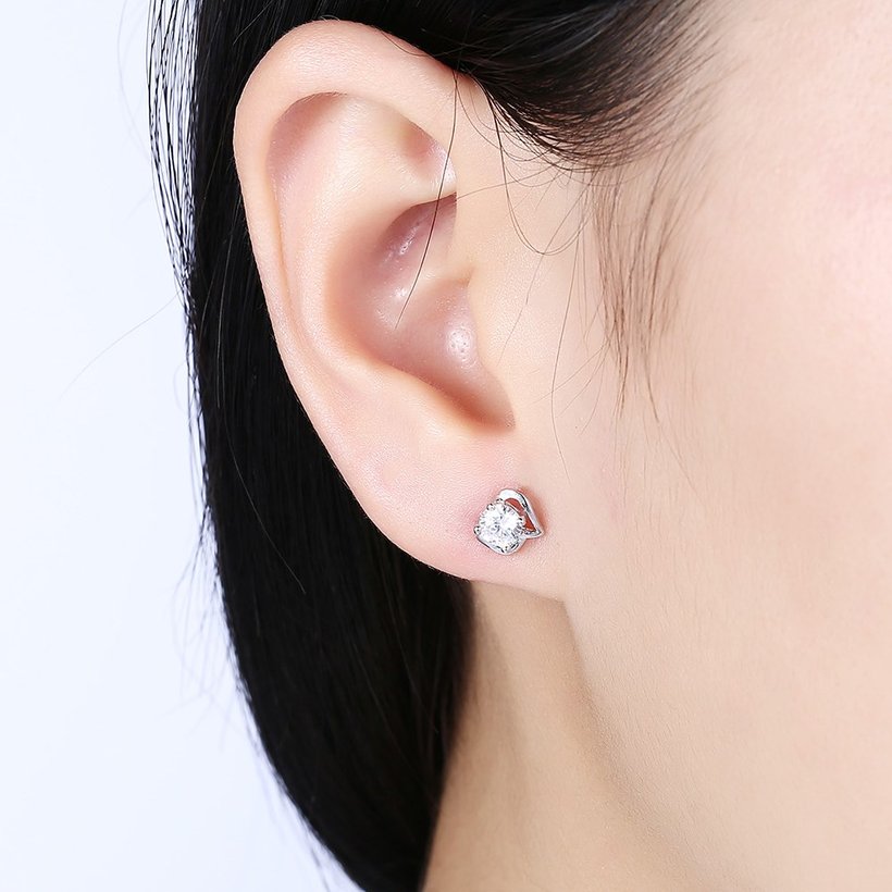 Wholesale Trendy Creative Female Stud Earrings 925 Sterling Silver delicate shinny Crystal Earrings Wedding party jewelry wholesale China TGSLE096 0