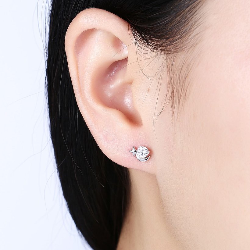 Wholesale Creative moon and stars Stud Earrings 925 Sterling Silver delicate shinny Crystal Earrings Wedding party jewelry  TGSLE107 0