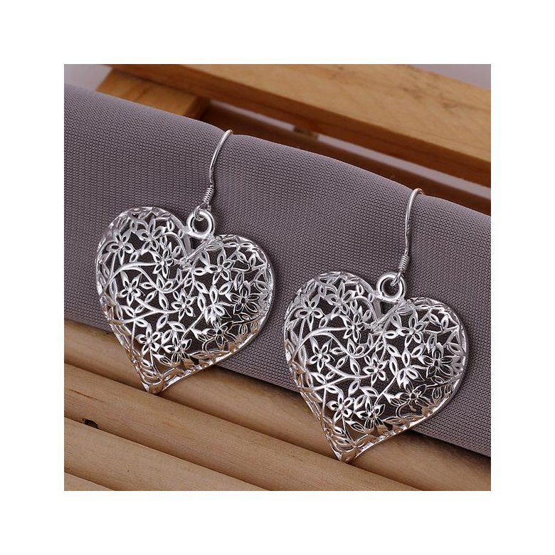 Wholesale China fashion jewelry Hollow Leaf Heart shape Vintage Long Drop Dangle Earrings For Women wedding party Jewelry TGSPDE230 2