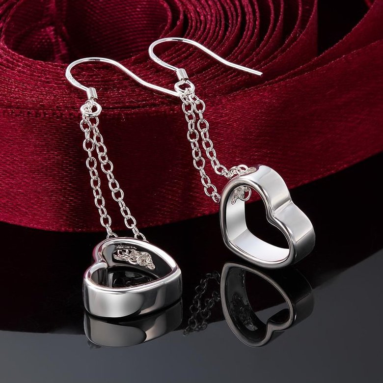 Wholesale Beautiful heart-shaped silver plated earrings hot selling fashion jewelry tassel Earrings Flat Hollow Earrings TGSPDE343 2
