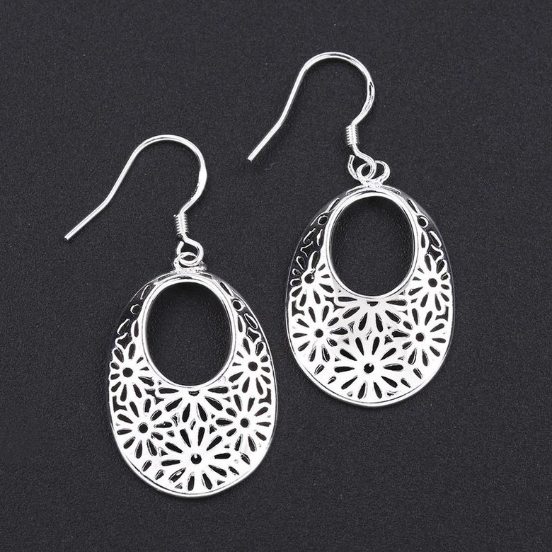 Wholesale European and American fashion earrings Vintage Court geometric pattern Dangle Earrings For Women Engagement Wedding Jewelry TGSPDE054 2