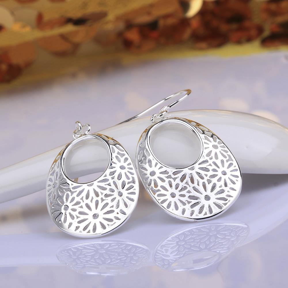 Wholesale European and American fashion earrings Vintage Court geometric pattern Dangle Earrings For Women Engagement Wedding Jewelry TGSPDE054 3