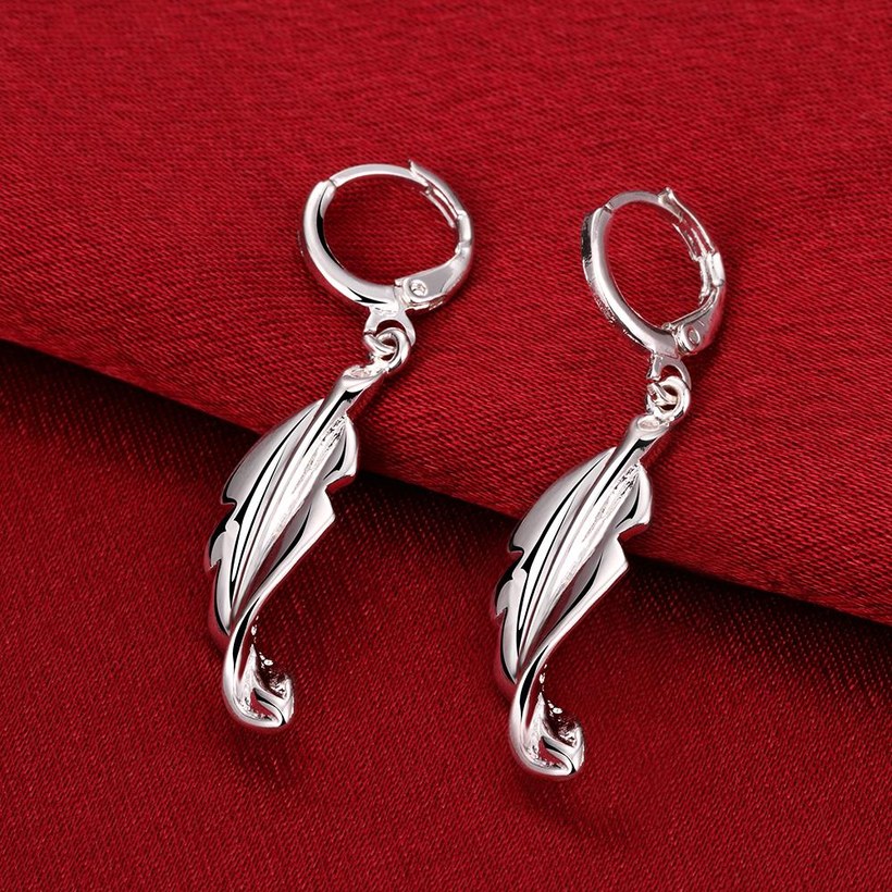 Wholesale Classic Silver Plated Dangle Earring Korea style Sweet Feather Creative Temperament Personality Trendy Female Dangle Earrings TGSPDE130 2