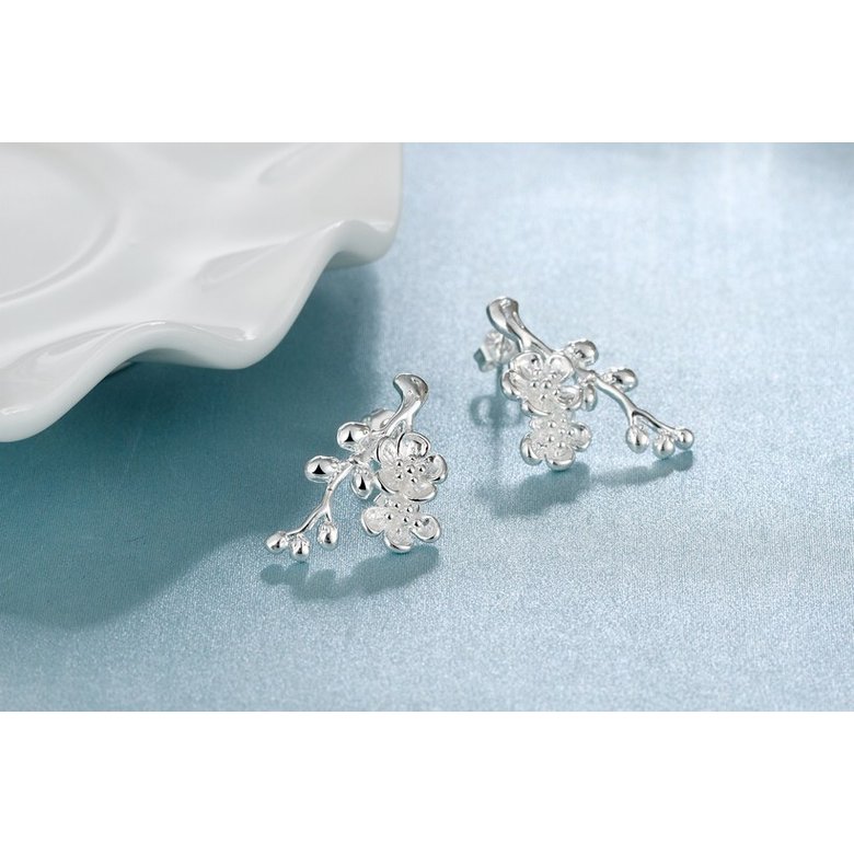 Wholesale Romantic Silver Plated plum Dangle Earring for women Temperament jewelry gift TGSPDE140 1