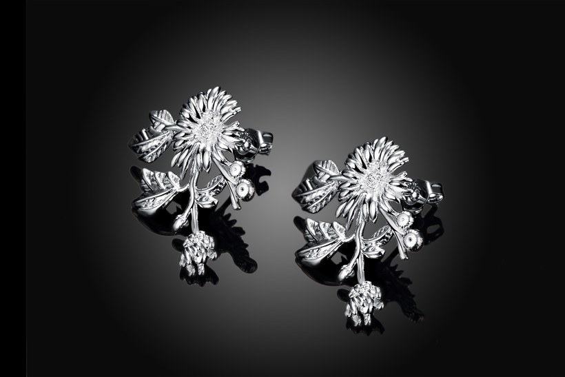 Wholesale Romantic Silver Plated chrysanthemen Dangle Earring for women Temperament earring jewelry gift TGSPDE141 0