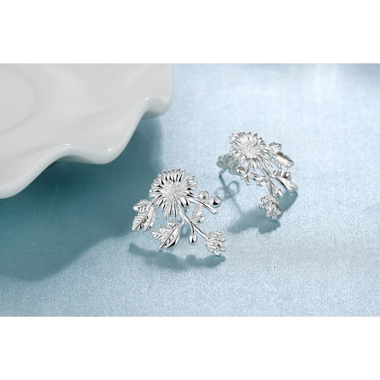 Wholesale Romantic Silver Plated chrysanthemen Dangle Earring for women Temperament earring jewelry gift TGSPDE141 2