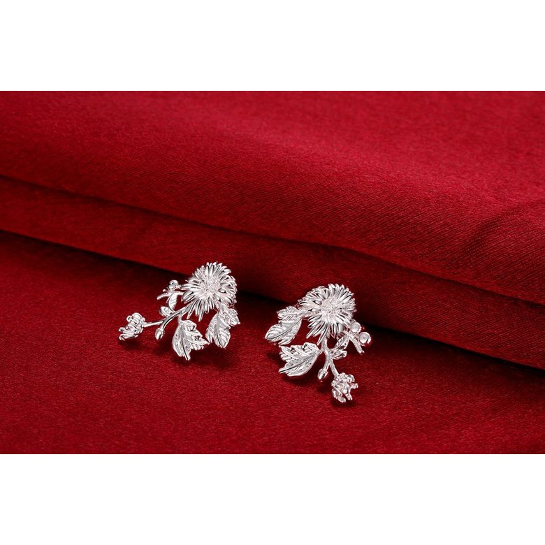 Wholesale Romantic Silver Plated chrysanthemen Dangle Earring for women Temperament earring jewelry gift TGSPDE141 3