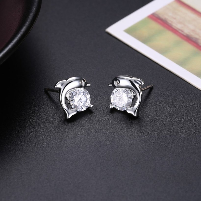 Wholesale Fashion Romantic Dolphin Love Stud Earrings for Women High Quality Jewelry Silver Plated Round Cut for Women Jewelry Girl Gift TGSPE050 1
