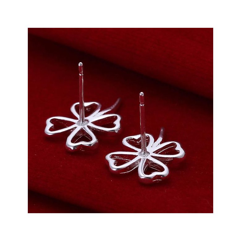 Wholesale New Arrival Romantic Silver plated Little four leaf clover Stud Earrings For Women Lovely Small Earrings Jewelry TGSPE161 2