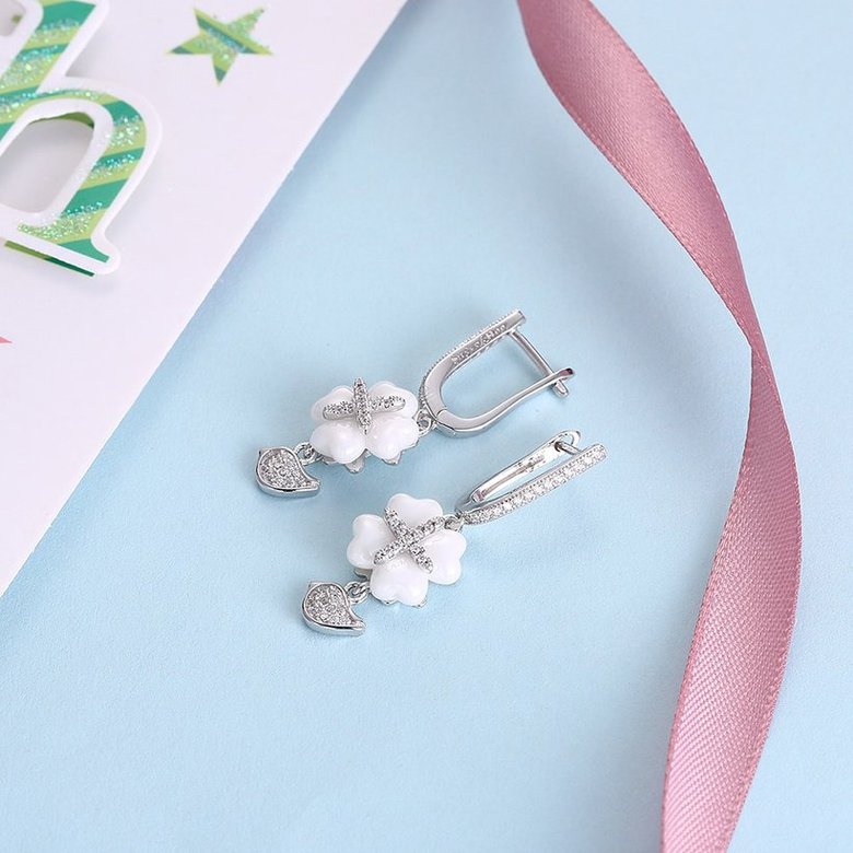 Wholesale Fashion 925 Sterling Silver White Clover Ceramic Dangle Earring TGSLE213 2