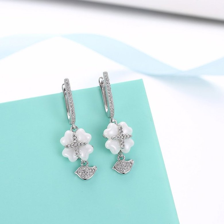 Wholesale Fashion 925 Sterling Silver White Clover Ceramic Dangle Earring TGSLE213 3