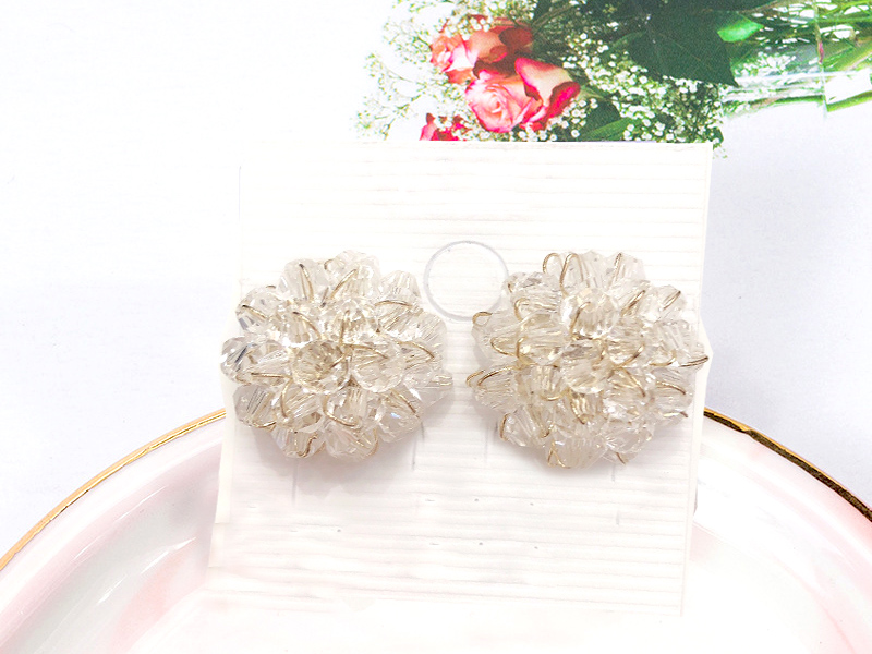 Wholesale Fashion Women Lady Elegant Clover Flower Crystal Stud Earring  summer new style earrings For Women Girl Jewelry VGE002 2