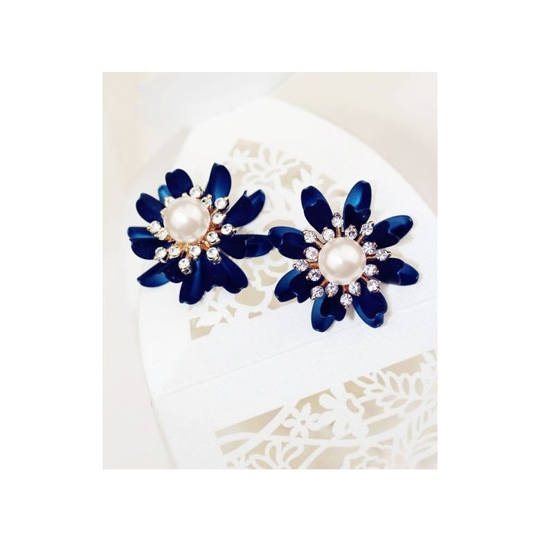 Wholesale 2020 fashion crystal rhinestone stud earrings  noble blue flowers earrings for women jewelry VGE004 0