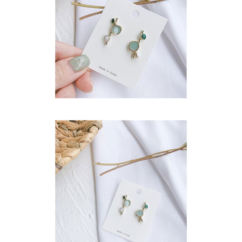 Wholesale Korean Style  Green Leaves Earrings  For Women Fashion Stylish Sweet Cute Stud Earrings Jewelry VGE017 2