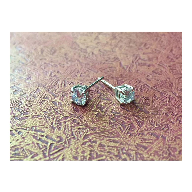 Wholesale Classical Popular Style Stud Earrings for Women High Quality Clear White Zircon Stone Luxury earrings VGE024 2