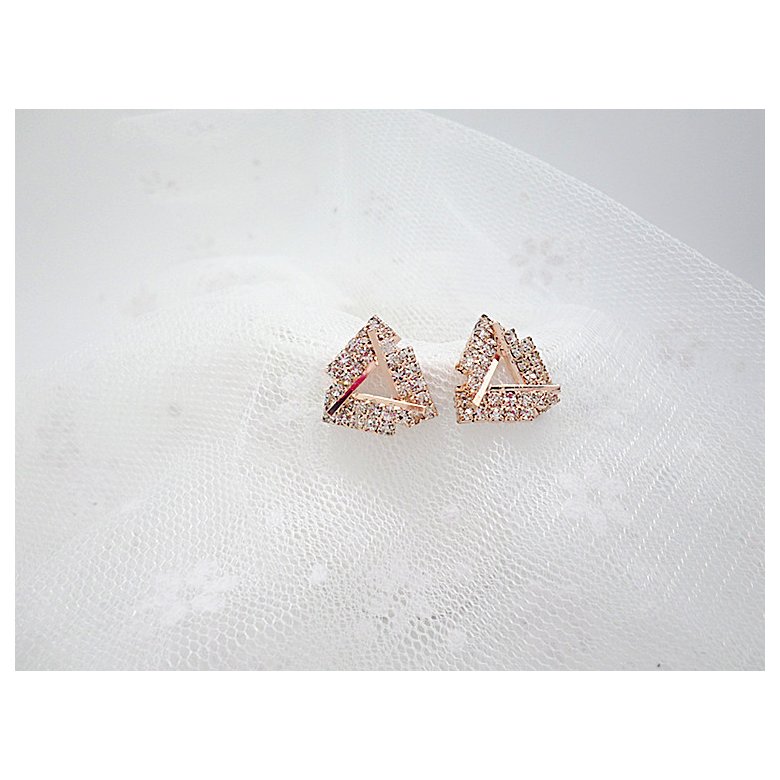 Wholesale  Euro-American Fashion Simple Exaggerated Earrings with Personalized Triangular Diamond Earrings VGE035 1