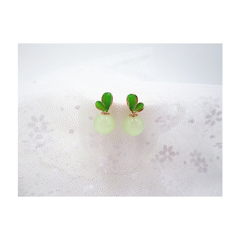 Wholesale Korean Style Leaves Earrings For Women Fashion Stylish Sweet Cute Stud Earrings Jewelry VGE045 3