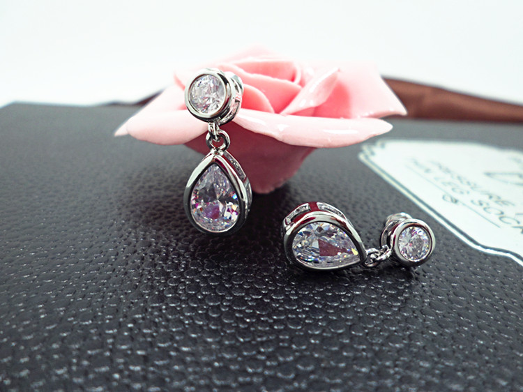 Wholesale  Crystal Valentines Day Gift Water Drop Earrings Big Stone Zircon Oval Drop Earring Rhombus Women Seaside Fashion Jewelry VGE056 0