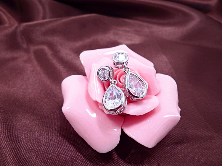 Wholesale  Crystal Valentines Day Gift Water Drop Earrings Big Stone Zircon Oval Drop Earring Rhombus Women Seaside Fashion Jewelry VGE056 4